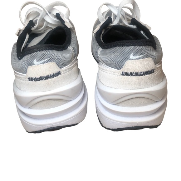 The Waffle One 'Summit White’ - Picture 4 of 6